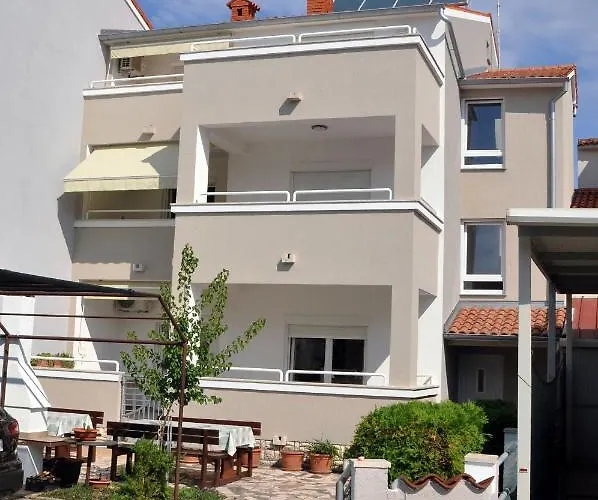 Alavuk Apartment *